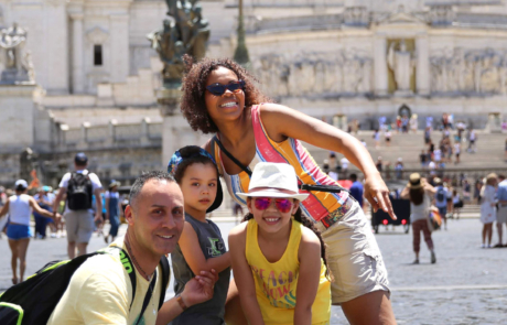 Family vacation photoshoot at the Vittoriano, Rome Family vacation photoshoot in Rome in front of the Vittoriano