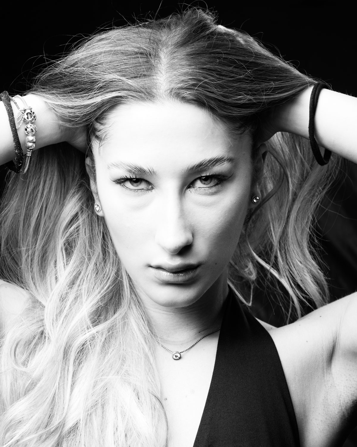Pamela Sperandio – primo piano per casting – Gian Luca Pallai Primo piano in bianco e nero di Pamela Sperandio per book attoriale e casting